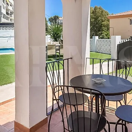 Chic With Pool, Garden And Parking Rems