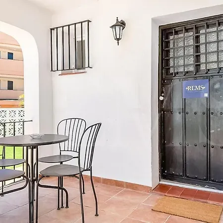 Villa Chic With Pool, Garden And Parking Rems *