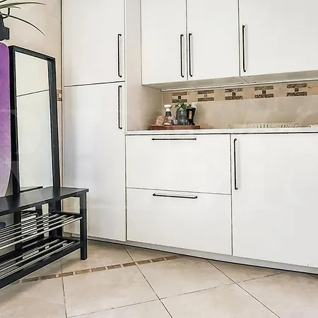 Chic With Pool, Garden And Parking Rems Fuengirola