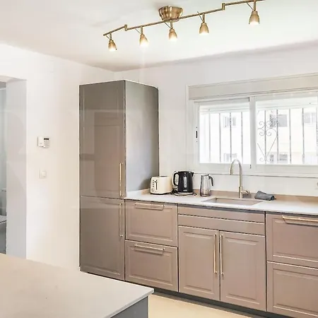 Chic With Pool, Garden And Parking Rems * Fuengirola