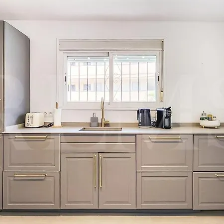 Villa Chic With Pool, Garden And Parking Rems *