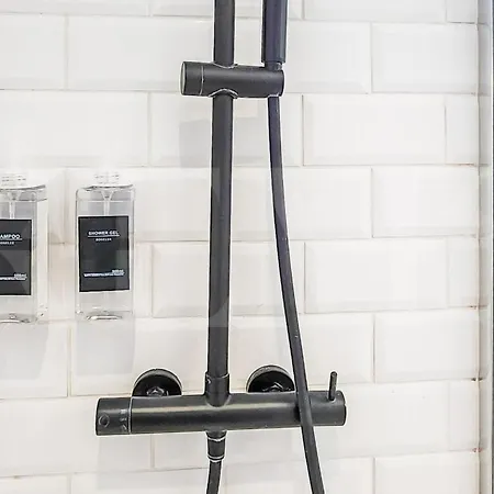 Chic With Pool, Garden And Parking Rems Villa *