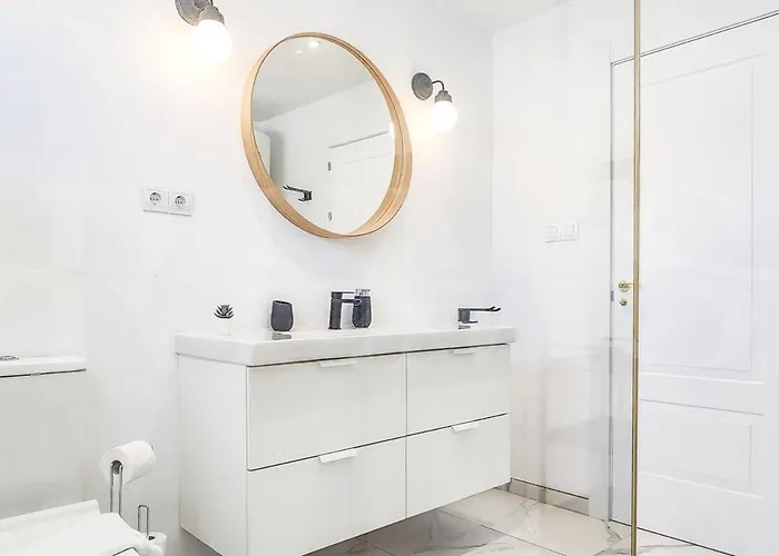 Willa Chic With Pool, Garden And Parking Rems Fuengirola