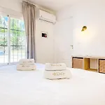 Chic With Pool, Garden And Parking Rems Villa