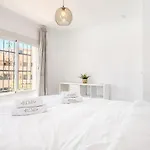 Chic With Pool, Garden And Parking Rems Fuengirola