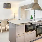 Chic With Pool, Garden And Parking Rems Villa *