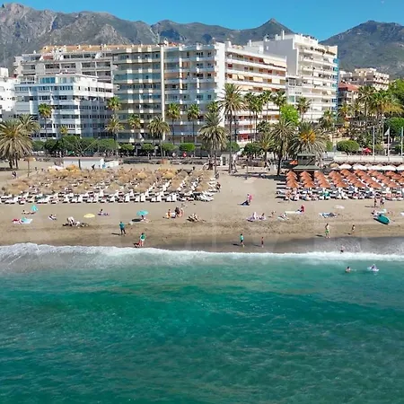 Вилла Chic With Pool, Garden And Parking Rems *