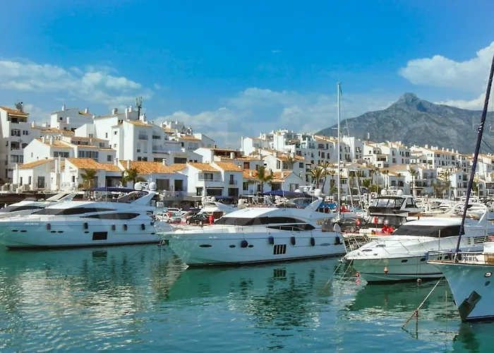 Вилла Chic With Pool, Garden And Parking Rems